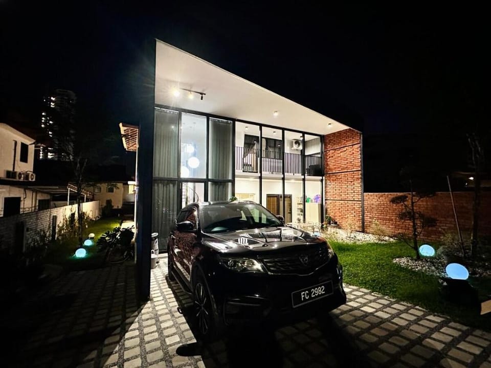 New Fettes Villa for 20Pax @CentralPenang/Gurney Vacation rental in George Town