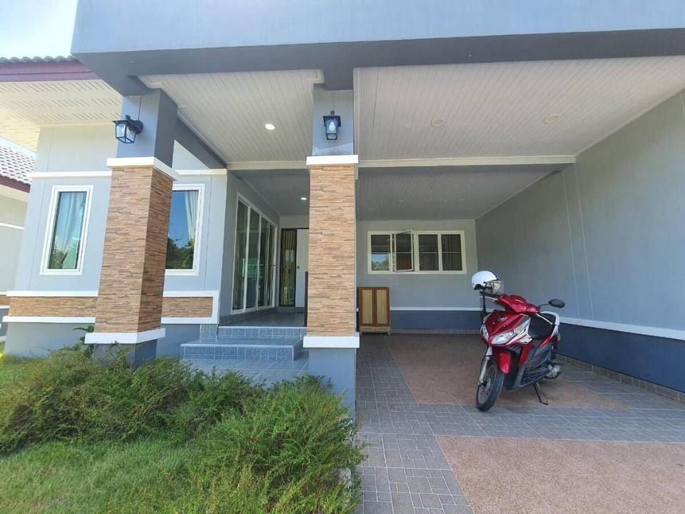 Manta Kiri House Vacation rental in Thailand