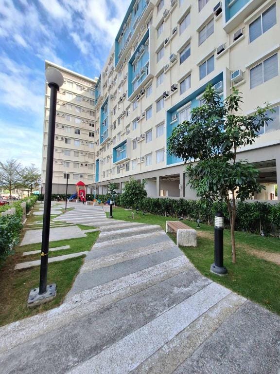 Budget & Family Friendly: 2BR Condominium unit Apartment in Iloilo City