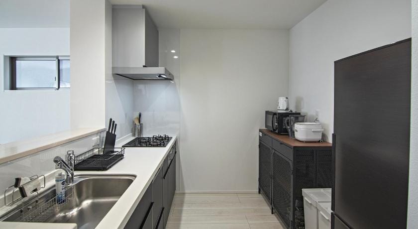 Tabitime・岸里春日 | 岸里駅徒歩5分 | 最大8人可 | 大型車駐車場あり Apartment in Osaka