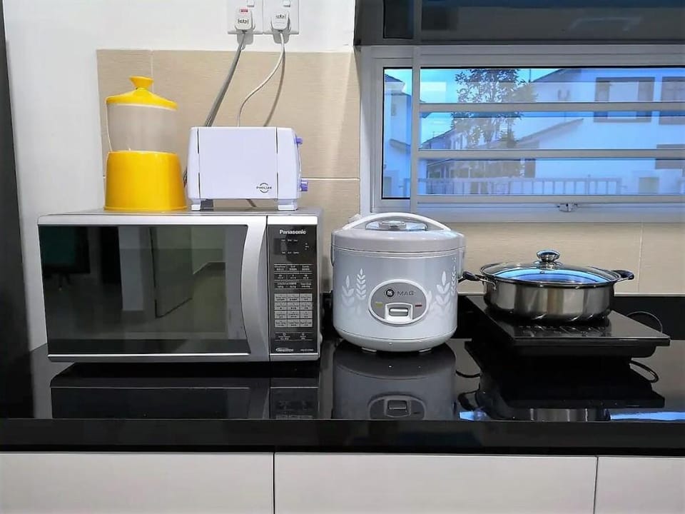 [Desaru] PrivatePool+Karaoke+BBQ Sea&Blue Homestay Vacation rental in Johor