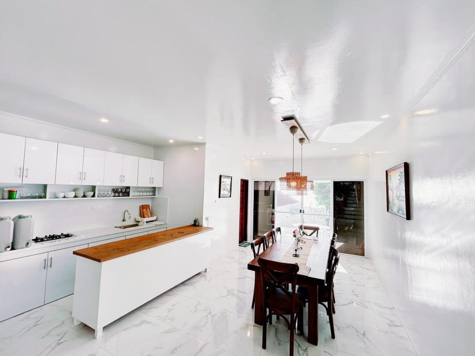 Endless Summer Villa, Sampaguita, Bauan, Batangas Vacation rental in Calabarzon