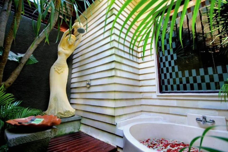Kastara 4 BR Private Pool Villa NE151A Villa in Kuta