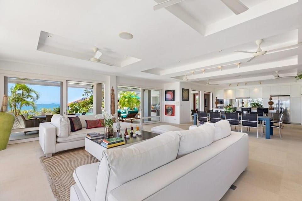 Villa Panorama Summit 3 Bedroom Stunning Seaview Villa in Ko Samui