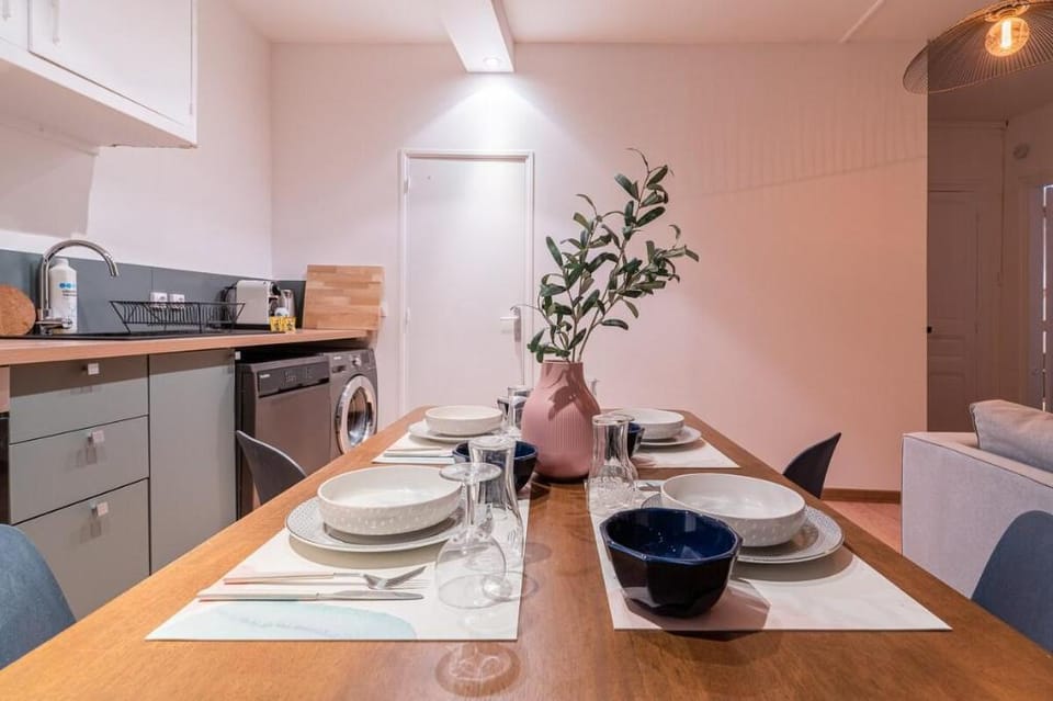 Lovely Parisian Flat rue St Honore Louvre Rivoli Vacation rental in Paris
