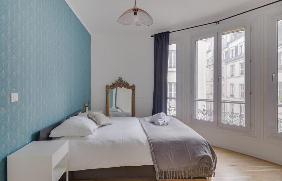 Parisian Flat rue St Honore Louvre Rivoli Vacation rental in Paris