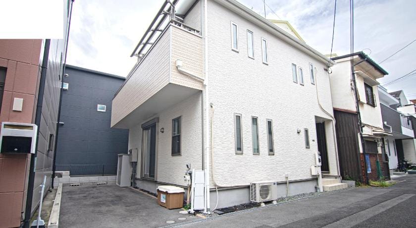 Tabiタイム・今里白秋| 最大9人の4LDK新築 | 近隣新今里公園| 大型車駐車場あり Apartment in Osaka