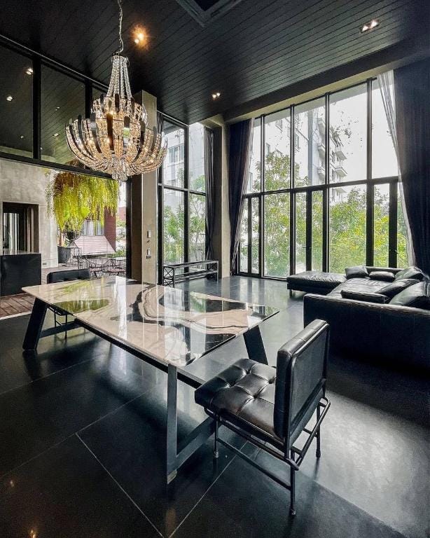 Breathtaking Oasis Pool Villa w/Jacuzzi in Ekkamai Vacation rental in Bangkok
