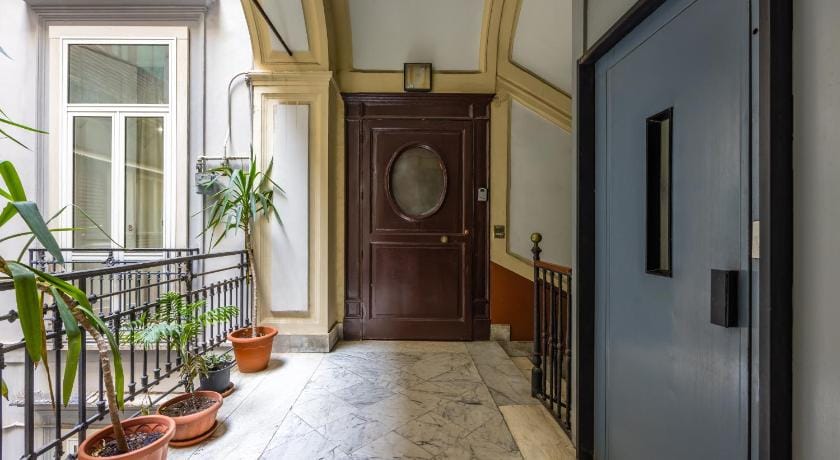 Yellow City Apartment by Wonderful Italy Apartment in Naples