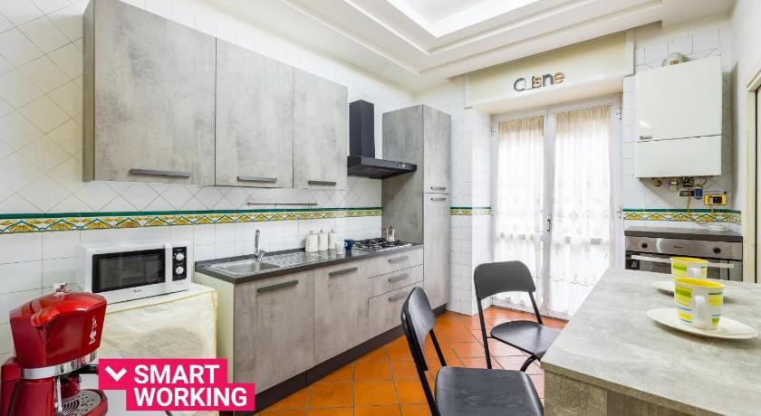 Yellow City Apartment by Wonderful Italy Apartment in Naples