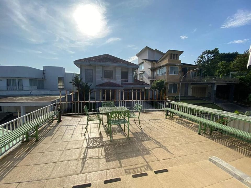 Familly Villa Bukit Sentul City Near to the Mall Vacation rental in West Java