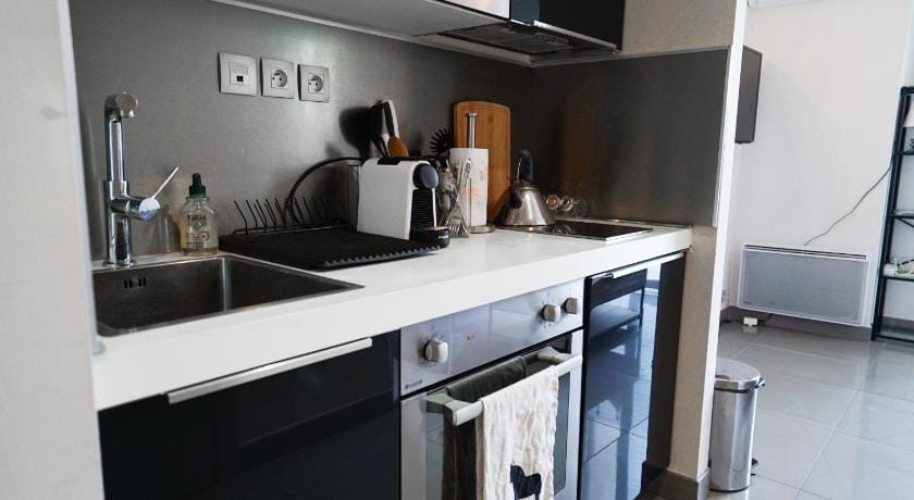 Studio apartment On The Massena! Free Breakfast Apartment in Nice