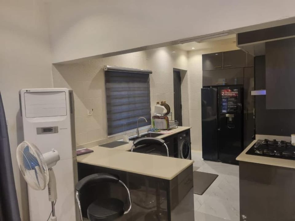 Luxury 2-Bedroom Serviced Apartment! Vacation rental in Lagos