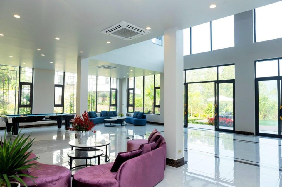 E42 villa sân golf Tam Đảo Villa in Laos