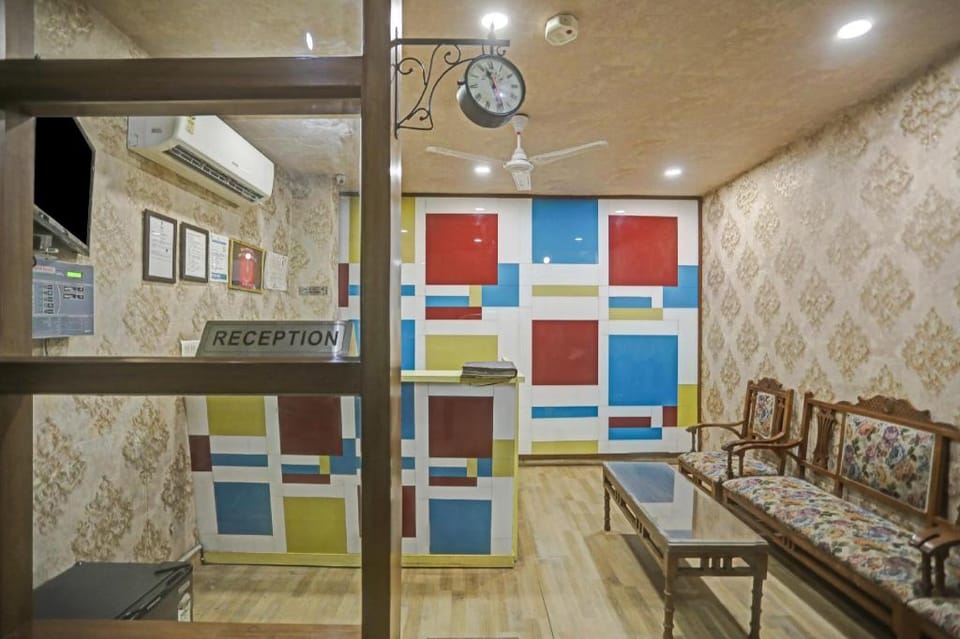Capital O Qotel Suites Hotel Hotel in Noida