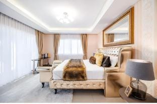 Levana Beach Front Pool Villa Villa in Pattaya City