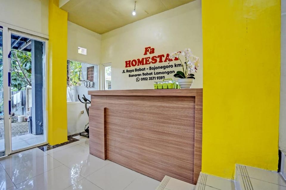 OYO 92117 Fa Homestay Syariah Hotel in East Java