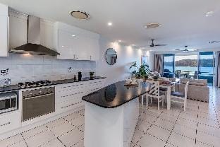 Lagoon 206 on Hamilton Island by HamoRent Apartment in Whitsundays