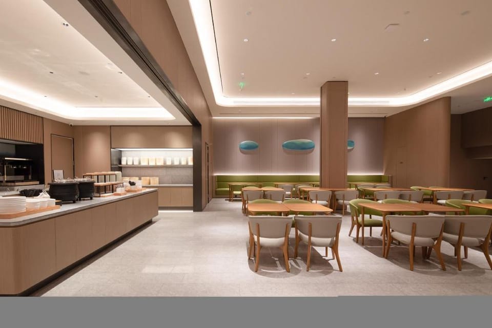 Ramada by Wyndham Zhenjiang Dagang New District Hotel in Jiangsu
