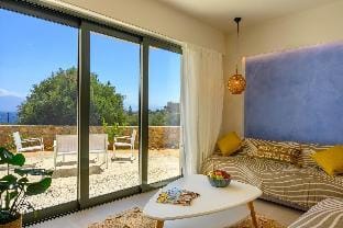 Heartwood Suite w Shared Pool by Roots Suites Apartment in Lasithi