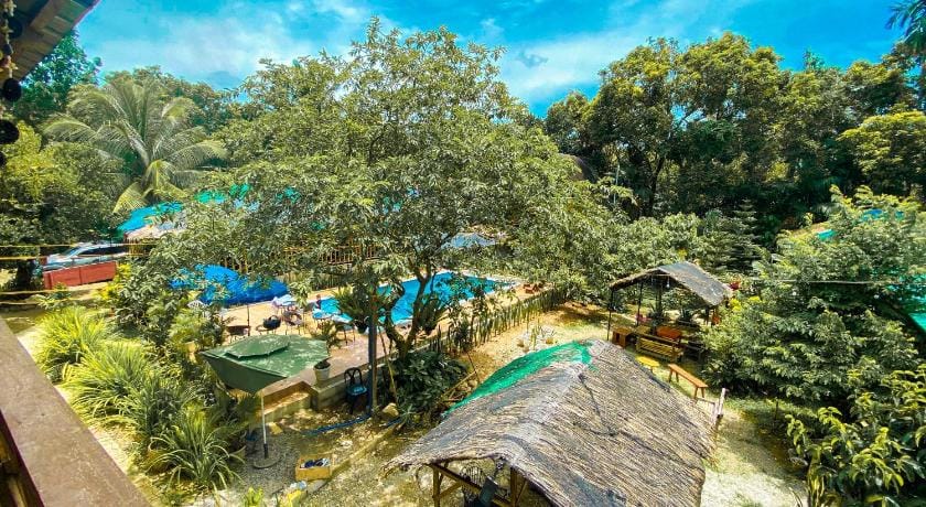 Tinipak Lodge Bed and Breakfast in Calabarzon