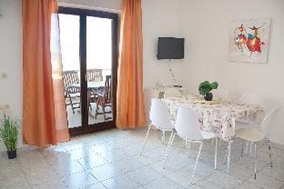Summersong 4, big and bright Ap. for 6 people Vacation rental in Novalja
