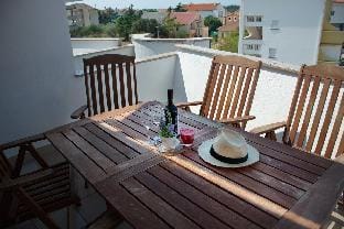 Summersong 6,   cozy & nice ap. for 6 - 7 people Vacation rental in Novalja