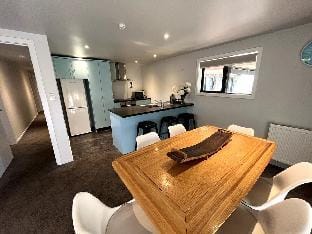 Scott Street Apartments - 3 Bedroom Vacation rental in Lake Tekapo