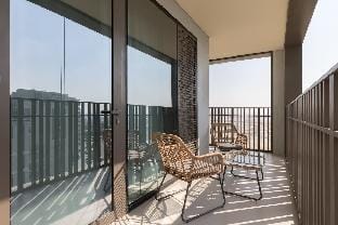 Spacious 3BR + terrace with lagoon Vacation rental in Dubai
