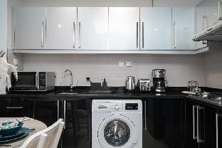 Modern studio | Сentral location | High floor Vacation rental in Dubai