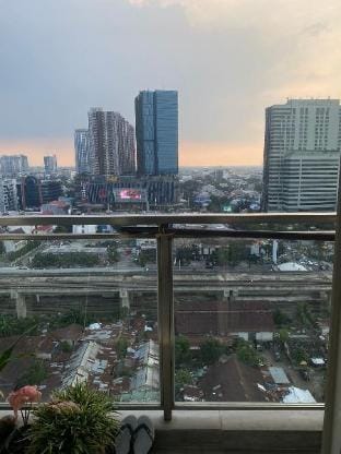 Apartemen Grand Jati Junction, 2Kamar Tidur Apartment in Indonesia