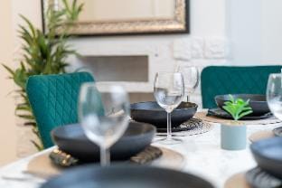 Three bed Gorgeous house AbbeyWood Apartment in London