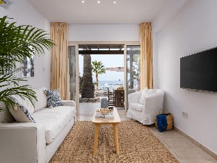 Kyma I - Beachfront Residence at Latsi Vacation rental in Poli Crysochous