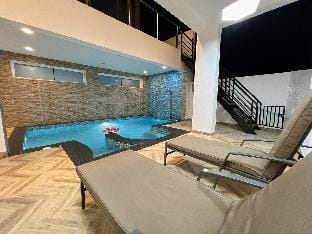 R61 sunset Chalet Villa in Oman