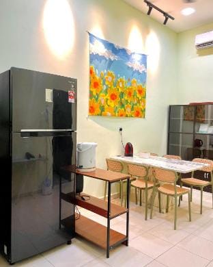 Mersing Fun House 乐居 (2.5km To Mersing Jeti) Vacation rental in Mersing