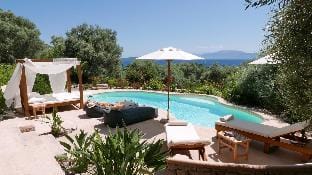 Villa Agapi -Entire private villa with pool & view Apartment in Lefkada, Lefkada Municipality, Greece