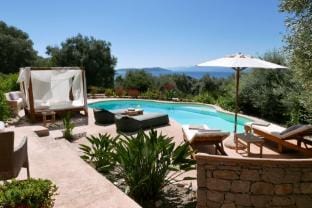 Villa Agapi -Entire private villa with pool & view Apartment in Lefkada, Lefkada Municipality, Greece