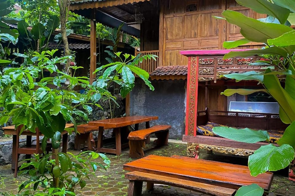 Lembah Mbalong Resort Mitra RedDoorz Near Exit Tol Singosari Hotel in East Java
