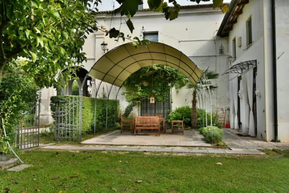 Villa Navagero Erizzo - Ca' Degli Seffani A Apartment in Friuli-Venezia Giulia