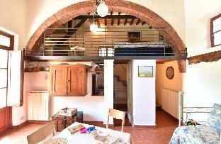 Cozy apartment near Siena,  with terrace and pool Vacation rental in Tuscany