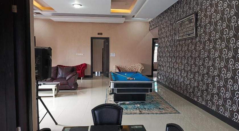The F One Village Hotel in Cisarua