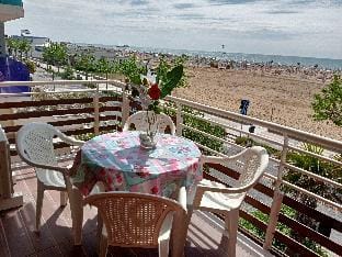 Beachfront modern flat with sea view Apartment in Bibione