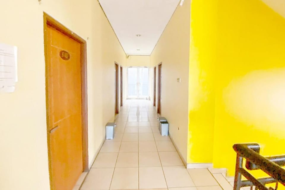Tangki Premier Residence RedPartner Hotel in Jakarta