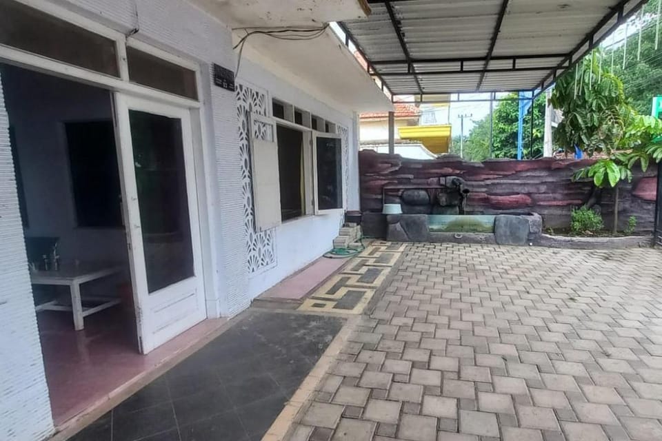 Fortuna Hotel RedPartner Near Exit Tol Paiton Hotel in East Java