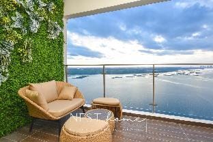 【Bathtub with Seaview!!】Luxury Seaview Suite Vacation rental in Johor Bahru