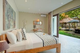 Villa Nikaia by Villa Finder Villa in North Kuta