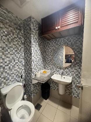 The Best Studio Unit Within Across SM CITY Mall Apartment in Lapu-Lapu City