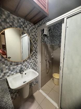 The Best Studio Unit Within Across SM CITY Mall Apartment in Lapu-Lapu City