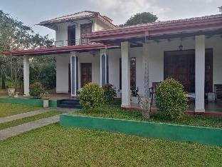 Kubuk Sewana Villa Villa in Sri Lanka