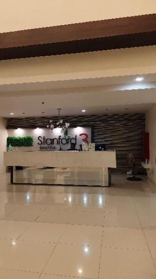 Deluxe Studio - Fast WiFi, Netflix, Free Pool Apartment in Calabarzon